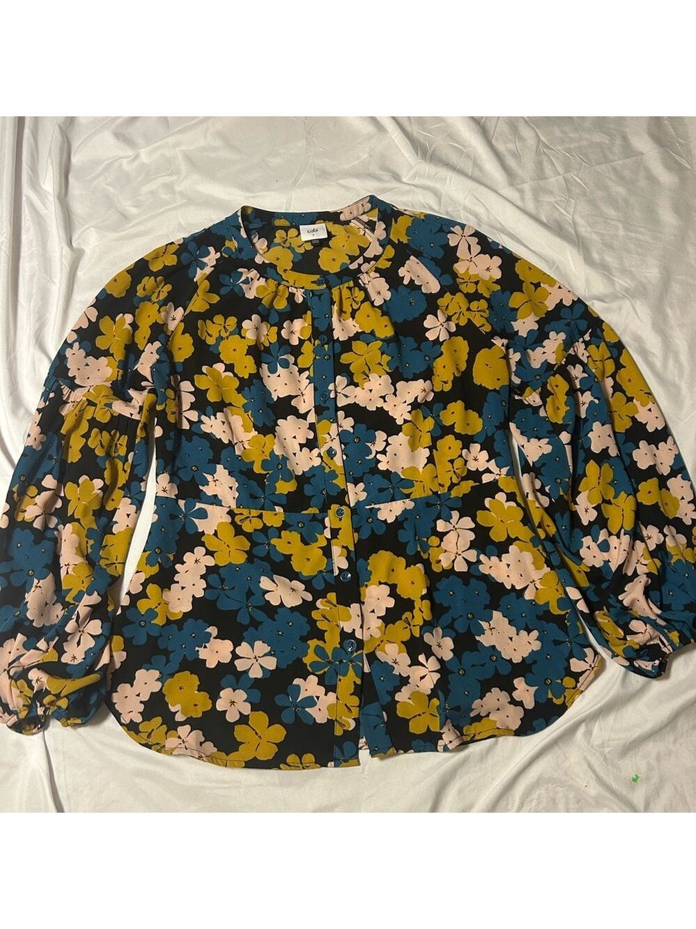 CAbi Favorite Floral Size Small Long Balloon Sleeve Button Up Blouse